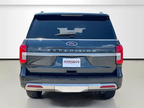 Used 2024 Ford Expedition XLT image 6
