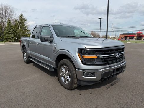 Used 2025 Ford F150 XLT w/ Equipment Group 301A Standard image 3