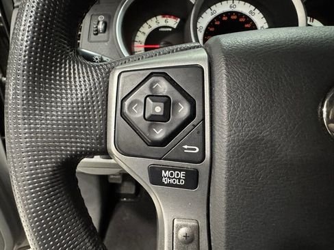 Used 2014 Toyota Tacoma 4x4 Access Cab V6 image 8