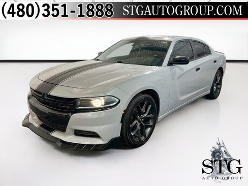 Used 2022 Dodge Charger SXT w/ Blacktop Package RWD image 1