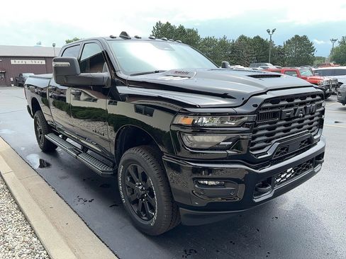 New 2026 RAM 2500 Big Horn AWD/4WD image 5