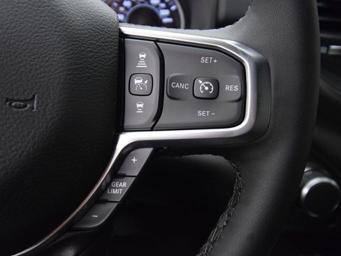 New 2026 RAM 1500 4x4 Crew Cab image 28