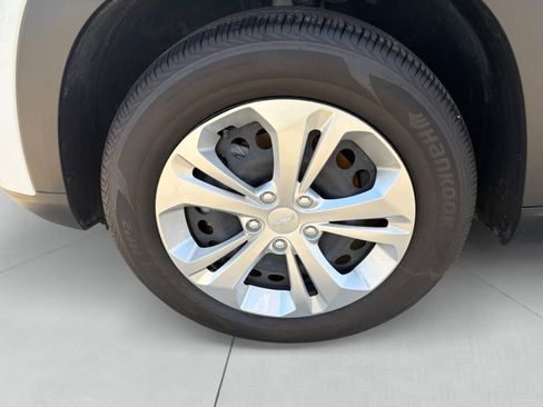 Used 2024 Chevrolet Trax LS FWD image 14