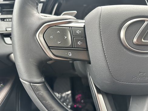 Used 2025 Lexus RX 350 AWD w/ Convenience Package image 19
