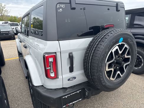 New 2026 Ford Bronco Outer Banks AWD/4WD image 17