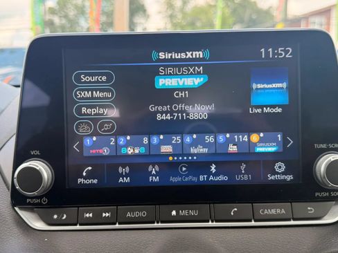 Used 2024 Nissan Sentra SV FWD image 22