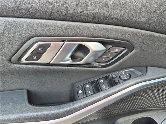 Used 2019 BMW 330i Sedan RWD image 12