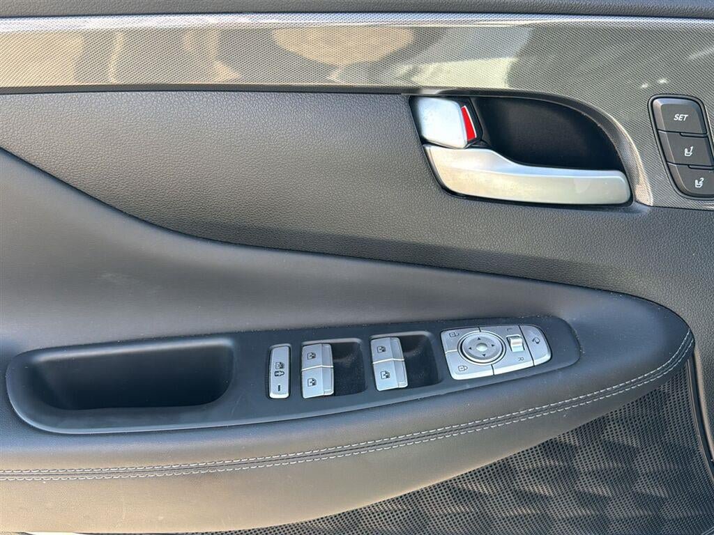Used 2023 Hyundai Santa Fe Calligraphy FWD image 23