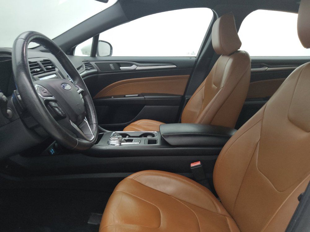 Used 2020 Ford Fusion Titanium AWD/4WD image 17