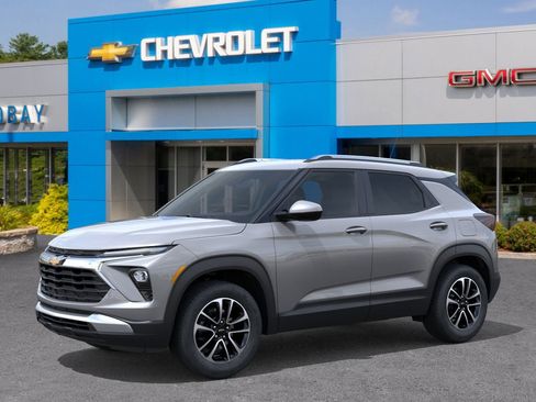 New 2026 Chevrolet TrailBlazer LT image 2