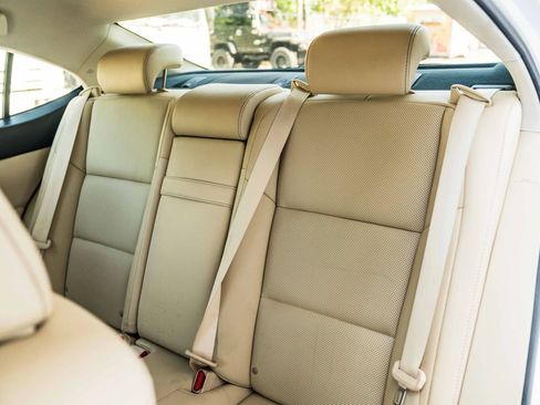 Used 2014 Lexus ES 350 w/ Premium Package FWD image 21