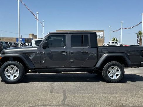 Certified 2022 Jeep Gladiator Sport AWD/4WD image 7