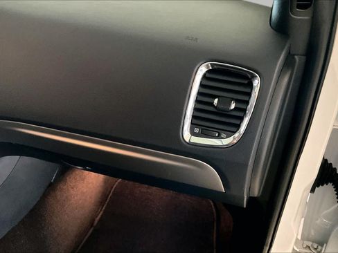 Used 2014 Dodge Durango R/T w/ Premium Nappa Leather Group RWD image 17