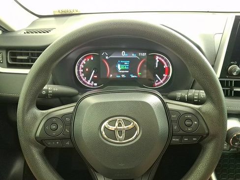 Certified 2025 Toyota RAV4 XLE w/ Convenience Package FWD image 25