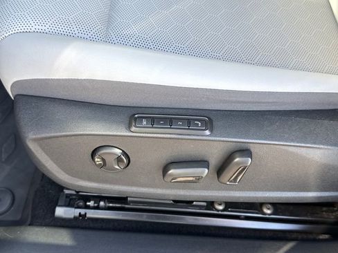 Certified 2022 Volkswagen ID.4 Pro S w/ Gradient Package image 41