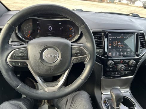 Used 2021 Jeep Grand Cherokee Limited image 32