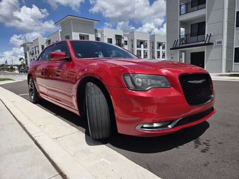 Used 2015 Chrysler 300 S RWD image 4