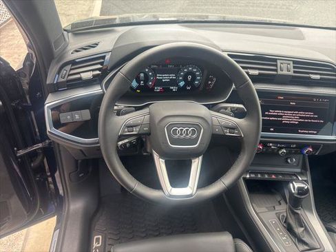 Used 2025 Audi Q3 2.0T Premium w/ Convenience Package AWD/4WD image 33