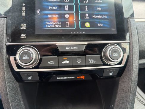 Used 2016 Honda Civic Touring image 27