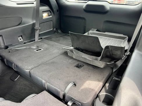 Certified 2024 Ford Explorer ST-Line w/ Class IV Trailer Tow Package AWD/4WD image 24