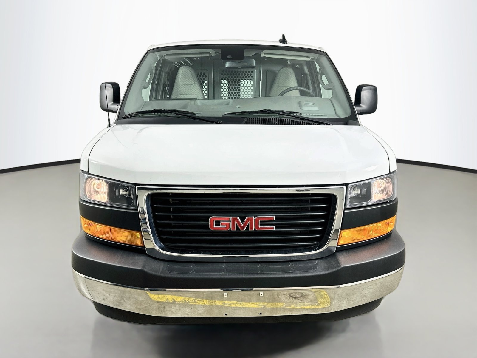 Used 2025 GMC Savana 2500 w/ Enhanced Convenience Package RWD image 2
