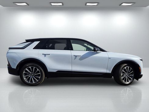 New 2026 Cadillac Lyriq Sport image 3