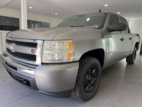 Used 2009 Chevrolet Silverado 1500 LS image 1