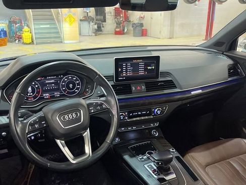 Used 2018 Audi Q5 Prestige image 9