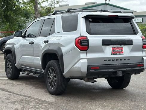 Used 2025 Toyota 4Runner SR5 image 9
