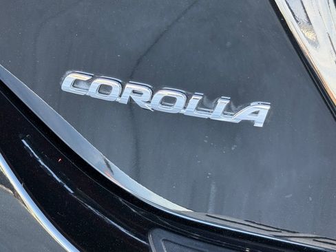 Certified 2018 Toyota Corolla XSE image 13