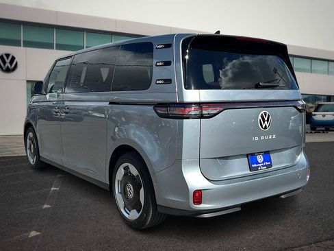 New 2025 Volkswagen ID. Buzz Pro S image 3