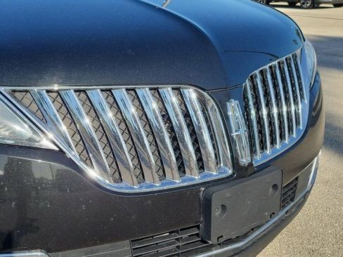 Used 2013 Lincoln MKX FWD image 11