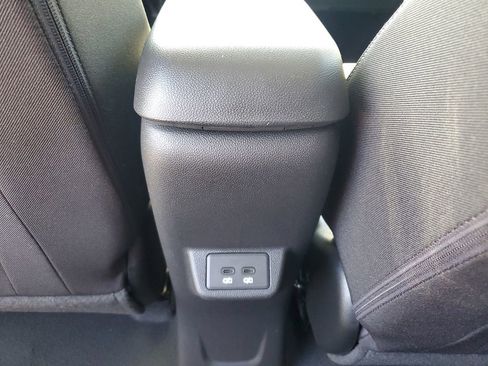 Used 2027 Chevrolet Bolt LT w/ Comfort Package FWD image 12