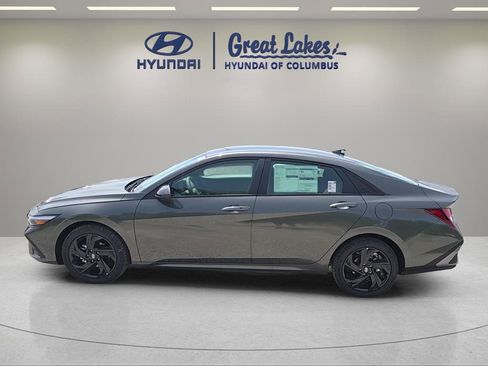 New 2026 Hyundai Elantra Sport FWD image 2