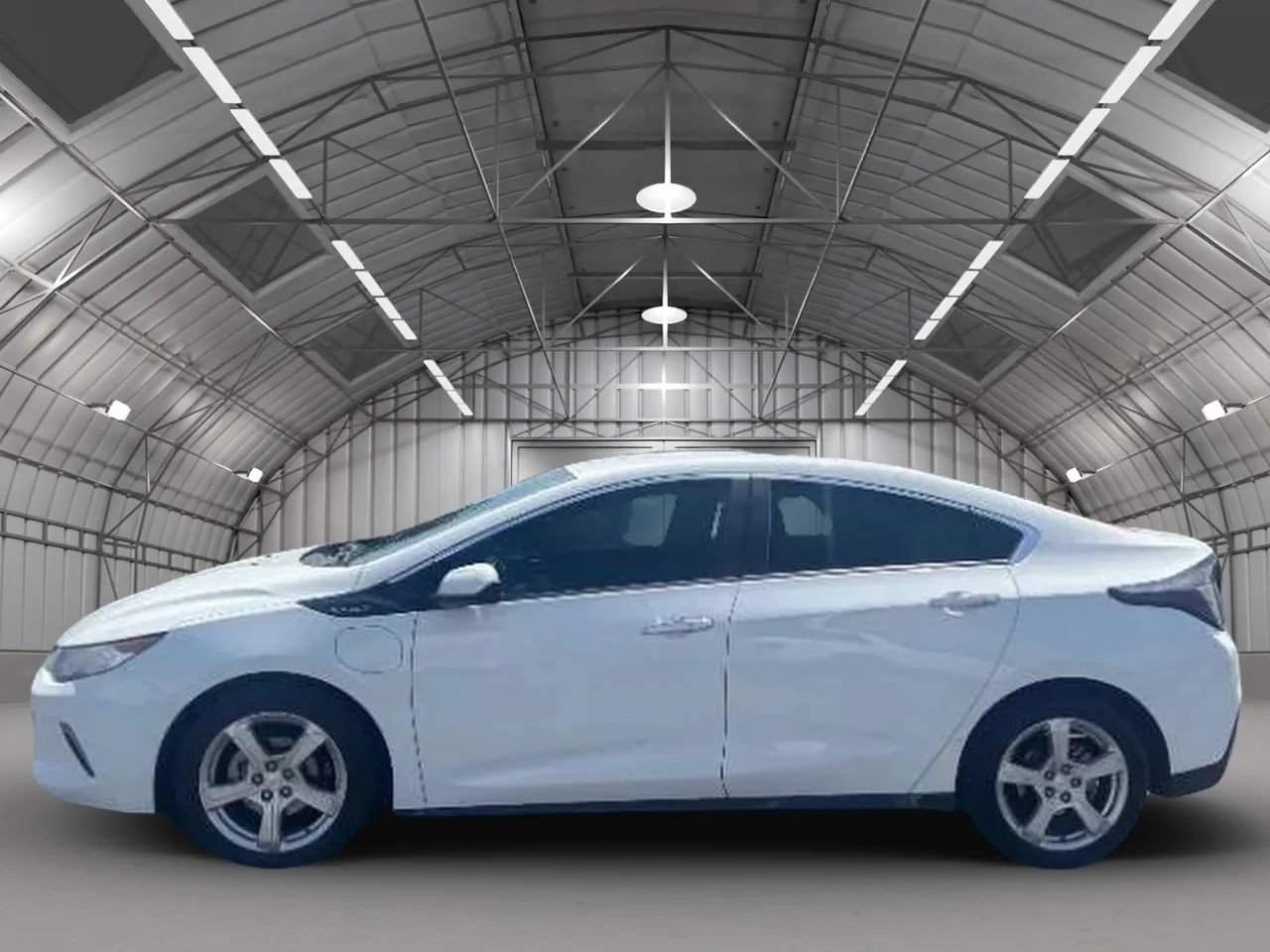 Used 2018 Chevrolet Volt LT FWD image 6