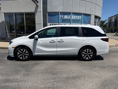 Used 2026 Honda Odyssey EX-L image 2