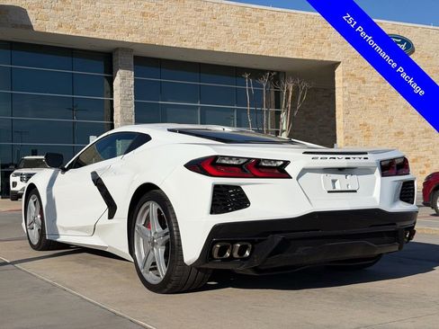 Used 2024 Chevrolet Corvette Stingray Premium Cpe w/ Z51 Performance Package image 11