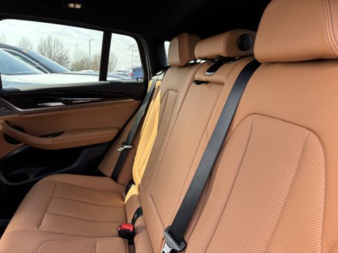 Used 2025 BMW X4 xDrive30i image 32