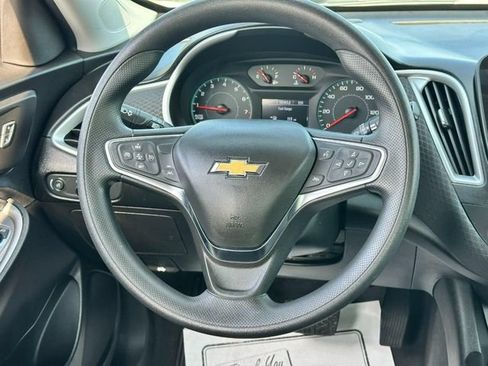 Used 2024 Chevrolet Malibu LS FWD image 12
