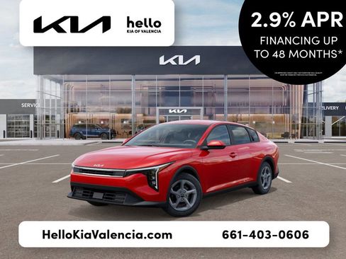 New 2025 Kia K4 LXS image 1