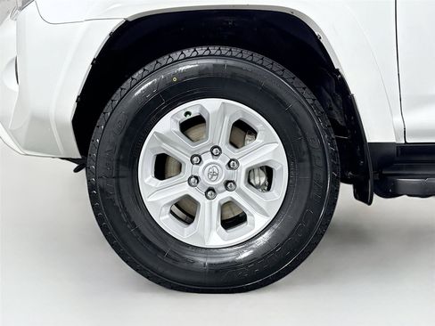 Certified 2024 Toyota 4Runner SR5 AWD/4WD image 43