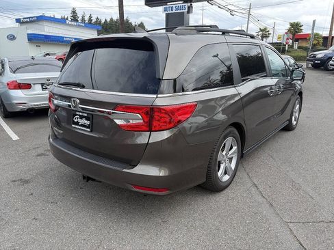Used 2018 Honda Odyssey EX-L image 3