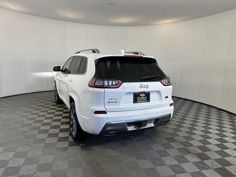 Used 2019 Jeep Cherokee Overland w/ Technology Group image 8