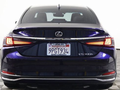 Certified 2025 Lexus ES 300h w/ Premium Package FWD image 5