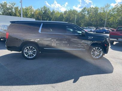 Used 2022 GMC Yukon XL SLT w/ SLT Luxury Package