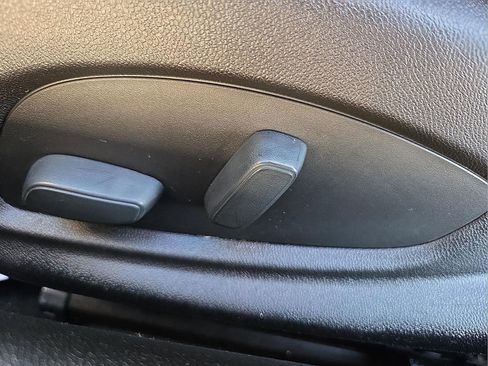 Used 2018 Chevrolet Camaro LT image 15