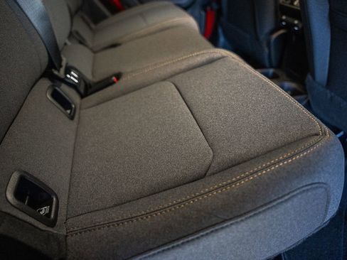 New 2025 Jeep Gladiator Sport image 31