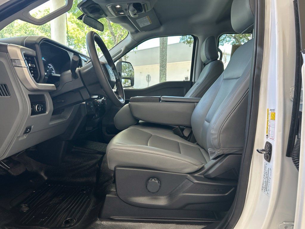Used 2025 Ford F350 XL w/ 360-Degree Camera Package AWD/4WD image 6