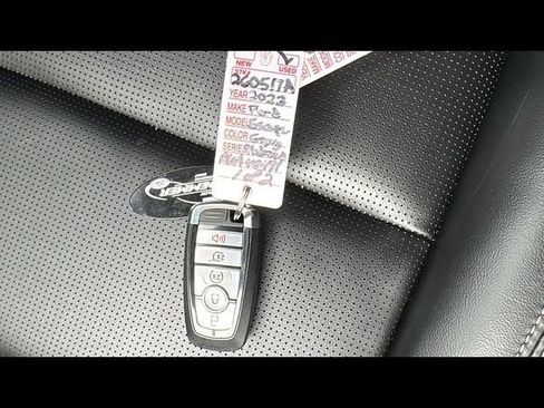 Certified 2023 Ford Escape Platinum AWD/4WD image 31