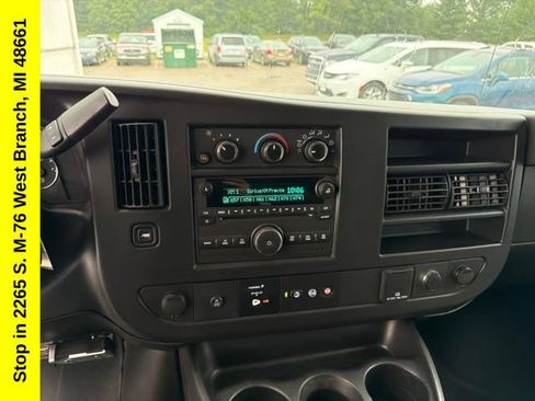 Used 2019 Chevrolet Express 3500 w/ Driver Convenience Package RWD image 17